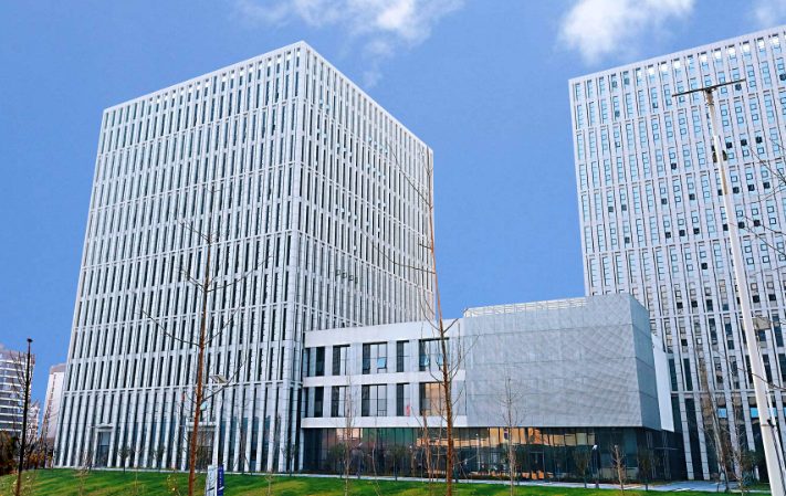 隆运计算机网络工程有限公司谈机房建设中的供配电设计